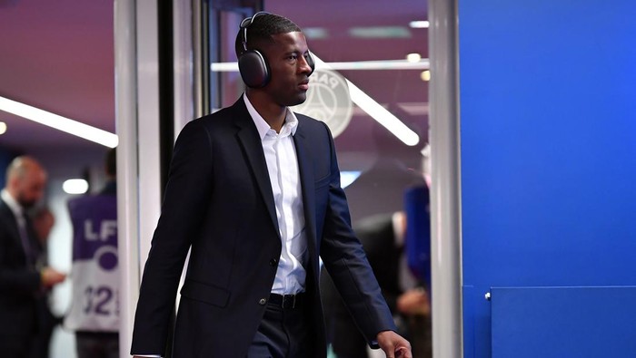 PARIS, FRANCE - APRIL 17: Gini Wijnaldum of Paris Saint-Germain arrives to the stadium before the Ligue 1 Uber Eats match between Paris Saint-Germain and Olympique de Marseille at Parc des Princes on April 17, 2022 in Paris, France. (Photo by Aurelien Meunier - PSG/PSG via Getty Images)