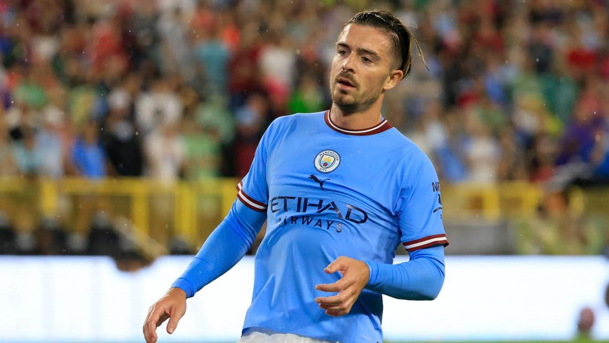 Pep Guardiola membela Jack Grealish yang banyak dikritik (Foto: Justin Casterline/Getty Images)