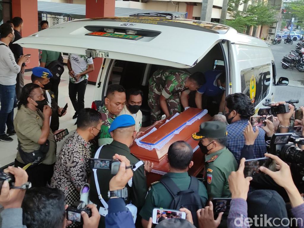 Hak Kopda Muslimin Dimakamkan Secara Militer Dicabut! Hak Kopda Muslimin Dimakamkan Secara Militer Dicabut!