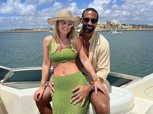 Cerita Rio Ferdinand Ketakutan di Dubai Gara-gara Serangan Balasan Iran