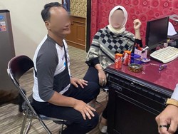 Kejari Surabaya Ringkus 2 Buronan Kasus Perzinaan