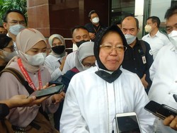 Guyonan Mensos Risma: Mungkin Cucuku Elek Diusir dari Playground