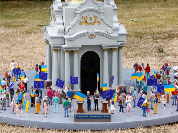 Potret Miniatur Pengungsi Perang Ukraina di Taman Mini Eropa