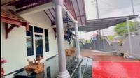 9 Foto Rumah Dewi Perssik di Jember, Ada Musala Luas dan Kolam Renang Mini