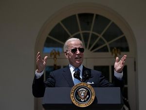 Joe Biden Dinyatakan Positif COVID-19 Kedua Kalinya Joe Biden Dinyatakan Positif COVID-19 Kedua Kalinya