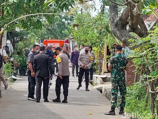 Potret Suasana Terkini TKP Penemuan Mayat Kopda Muslimin di Kendal