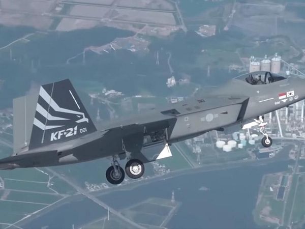 Begini Manuver Pesawat Tempur KF-21 Borame Saat Uji Terbang