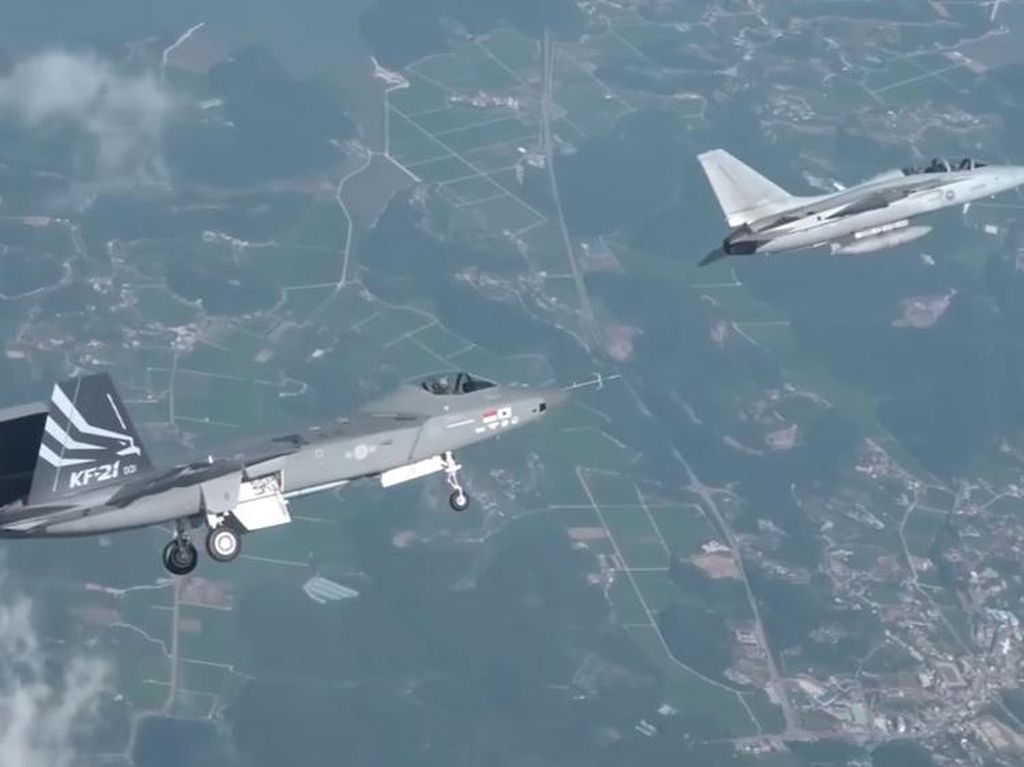 Jet Tempur KF-21 Kolaborasi RI-Korsel Lulus Uji Terbang Kedua