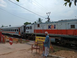 Warga Serang Swadaya Bangun Palang Pintu di TKP Odong-odong Maut