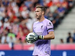 Alisson Absen, Adrian Jadi Kiper Liverpool di Community Shield