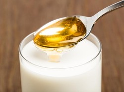 5 Cara Mengonsumsi Madu Agar Bisa Bantu Turunkan Berat Badan