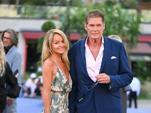 David Hasselhoff Putus Asa Imbangi Istri yang 28 Tahun Lebih Muda