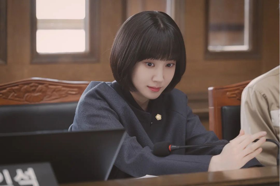 Drama Korea Extraordinary Attorney Woo