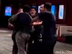 Berantem di Mal Pekanbaru, Wanita Dipaksa Kembalikan Pemberian Mantan