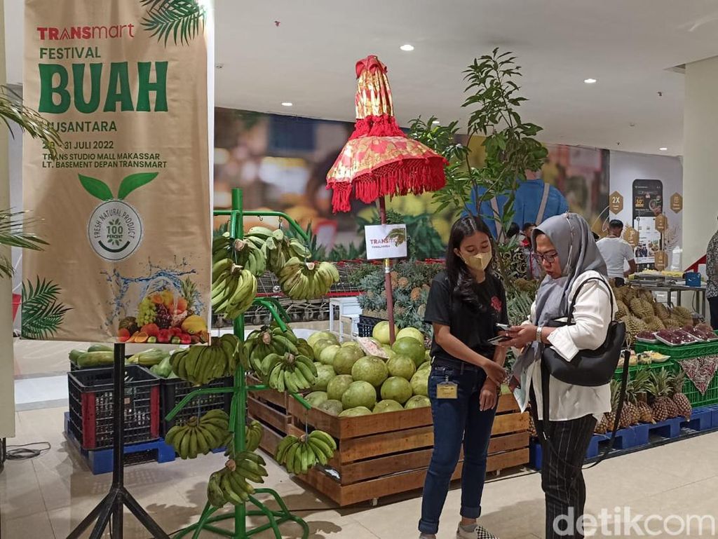 Buruan, Ada Promo Menarik di Festival Buah Nusantara Transmart TSM Makassar Buruan, Ada Promo Menarik di Festival Buah Nusantara Transmart TSM Makassar