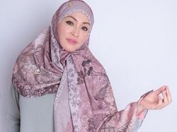 Angelina Sondakh Bakal Lebaran Bareng Reza Artamevia