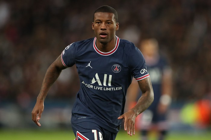 PARIS, FRANCE - SEPTEMBER 28: Georginio Wijnaldum of PSG during the UEFA Champions League group A match between Paris Saint-Germain and Manchester City at Parc des Princes on September 28, 2021 in Paris, France. (Photo by Robbie Jay Barratt - AMA/Getty Images)