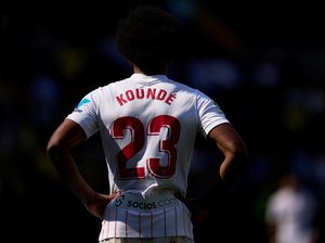 Kounde Mantap Gabung Barcelona karena Xavi