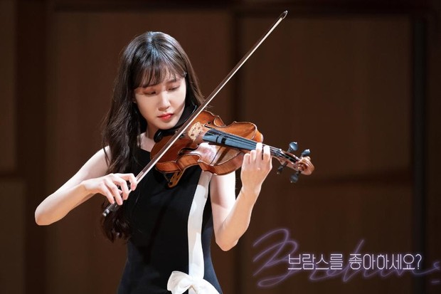 Karakter Park Eun Bin di Do You Like Brahms