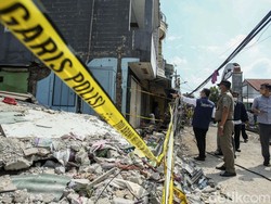 Hasil Labfor Jadi Penentu Pengusutan Bangunan Roboh di Jakpus