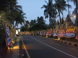 Lokasi Resepsi Putri Anies Banjir Karangan Bunga, Ada dari Jokowi-Ahok