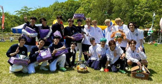 Doyoung, Ten, Mark, Jungwoo, Winwin, Jeno, Jaemin, Chenle dan Jisung adalah beberapa anggota NCT yang dikonfirmasi memiliki kepribadian introvert.