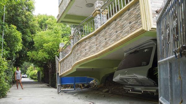 Gempa Susulan Goyang Filipina, Gereja hingga Rumah Roboh, Ini Fotonya