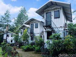 Menginap di Hotel Unik dari Kontainer di Mojokerto