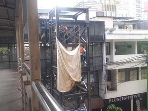 Skywalk Kebayoran Lama Pakai Lift & Eskalator, Nyebrang Nggak Bakal Capek