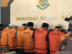 Kubur Pencuri Hidup-hidup, Belasan Warga Garut Divonis 3,5 Tahun Bui