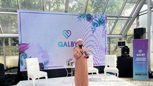 Aplikasi Muslim Berbasis Acuan Ibadah, Ustaz: Hati-hati Notifikasi Azan Bunyi di WC