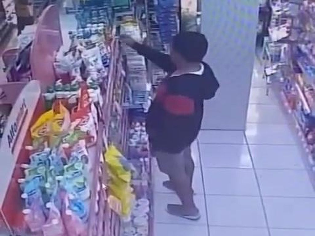 Viral 2 Pria Curi Pasta Gigi di Minimarket Bogor, Polisi Turun Tangan