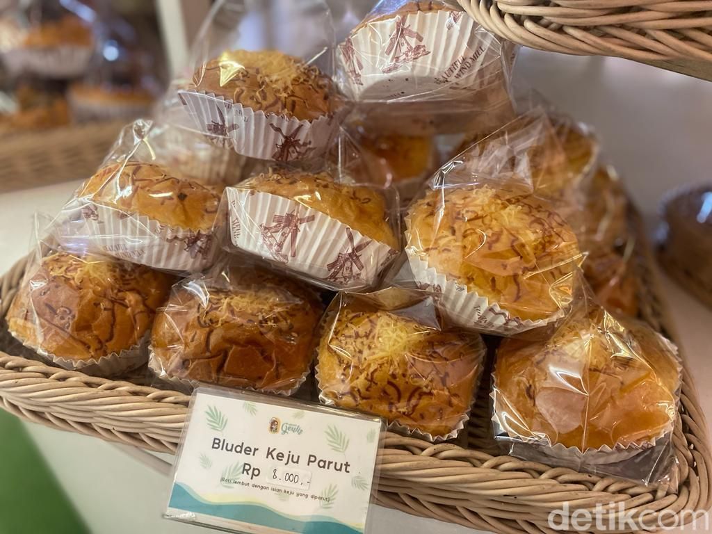 Di Bakery Ini Ada Roti Bluder yang Resepnya Sudah Bertahan 4 Generasi Di Bakery Ini Ada Roti Bluder yang Resepnya Sudah Bertahan 4 Generasi