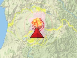 Gunung Ibu di Maluku Utara Erupsi, Warga Diimbau Jauhi Radius 3,5 Kilometer