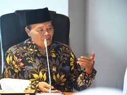HNW Minta Kemensos Lakukan Pembenahan Internal soal Penyaluran Bansos
