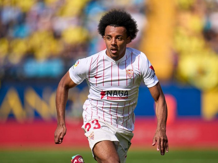 VILLARREAL, SPAIN - MAY 08: Jules Kounde of Sevilla FC looks on during the La Liga Santander match between Villarreal CF and Sevilla FC at Estadio de la Ceramica on May 08, 2022 in Villarreal, Spain. (Photo by Aitor Alcalde Colomer/Getty Images)