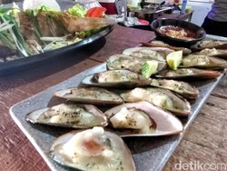 Lezat dan Segar! Kerang Hijau Naik Kelas hingga Bule Ketagihan