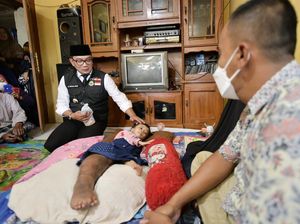 Pilu Bocah di Kuningan Terancam Kehilangan Kaki Usai Derita Kanker