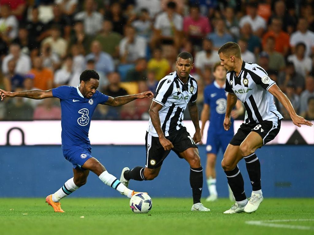 Debut Manis Sterling Bersama Chelsea Debut Manis Sterling Bersama Chelsea