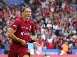 Darwin Nunez: Main 38 Menit, Cetak Gol Perdana, Dapat Trofi Darwin Nunez: Main 38 Menit, Cetak Gol Perdana, Dapat Trofi