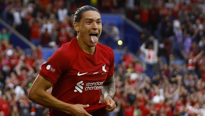 Soccer Football - Community Shield - Liverpool v Manchester City - King Power Stadium, Leicester, Britain - July 30, 2022 Liverpools Darwin Nunez celebrates scoring their third goal Action Images via Reuters/Andrew Boyers