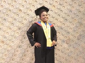 Cerita Jemimah Idol yang Lulus Cumlaude di Undip, Nggak Cuma Jago Nyanyi! Cerita Jemimah Idol yang Lulus Cumlaude di Undip, Nggak Cuma Jago Nyanyi!
