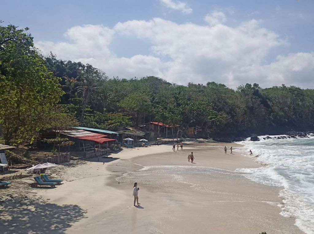 Melali ke Pantai Bias Tugel, Destinasi Wisata Eksotis di Bali Timur