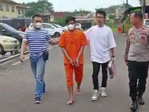 Pembunuh Kades di Tulung Selapan saat Akan Salat Mengaku Menyesal Pembunuh Kades di Tulung Selapan saat Akan Salat Mengaku Menyesal