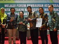 Ceu Popong Apresiasi Kemajuan Sumedang Dipimpin Dony-Erwan