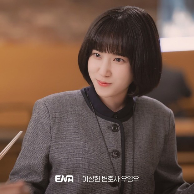 Potret Park Eun Bin dalam drama Extraordinary Woo Young Woo