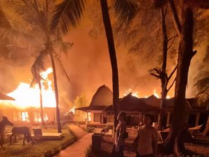 Saksi Sebut Api Berawal dari Kamar 179 Hotel Jambuluwuk Oceano Saksi Sebut Api Berawal dari Kamar 179 Hotel Jambuluwuk Oceano