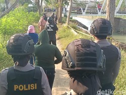 5 PSK Terjaring Razia di Kawasan Semampir Probolinggo, Petugas Sita Golok