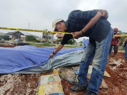 Beras Bansos Dikubur di Depok, Bulog: Rusak Saat Diantar, Sudah Diganti