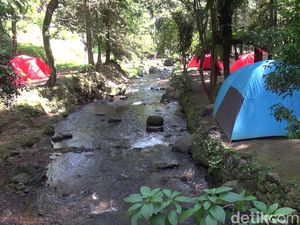 Lagi Hype! Capolaga, Camping Santai di Pinggir Sungai Jernih Subang Lagi Hype! Capolaga, Camping Santai di Pinggir Sungai Jernih Subang
